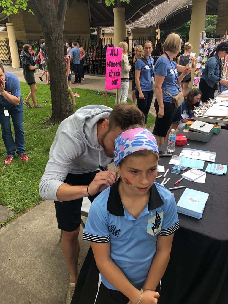 Thiesson Visits German Immersion School -